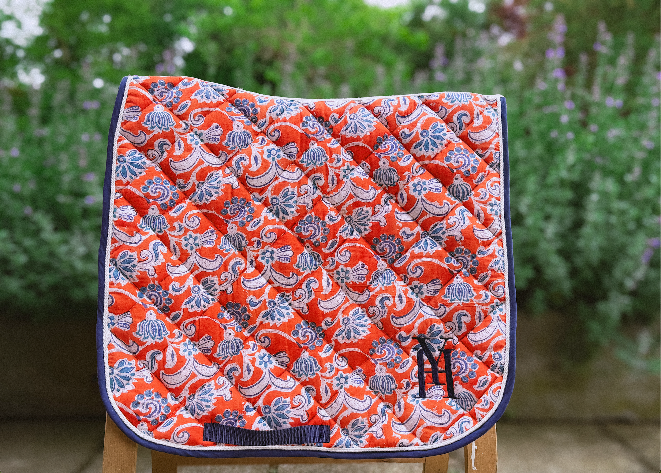 Tapis de selle orange et marine 19