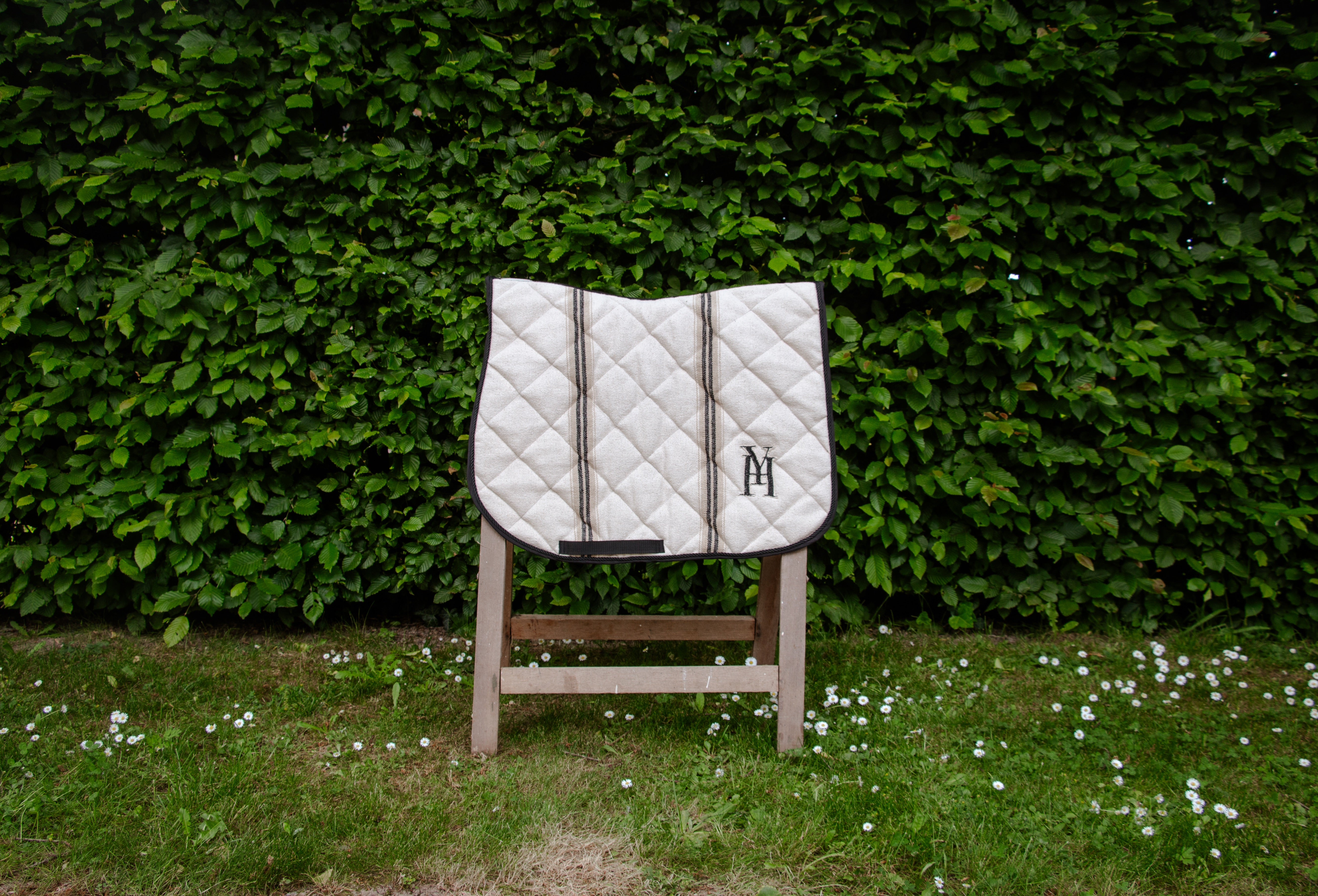 Tapis rayé beige mixte