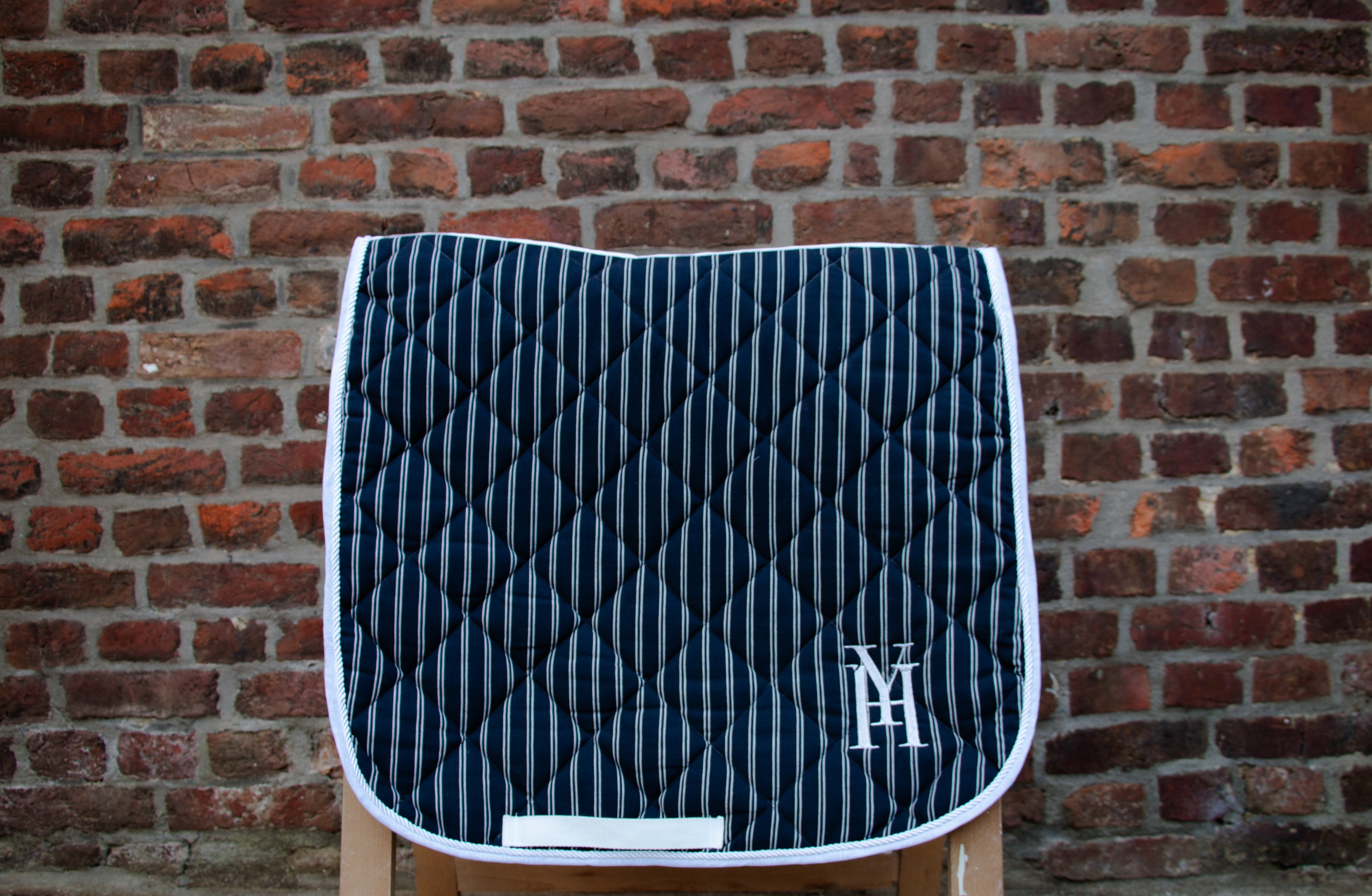 Tapis rayé marine dressage