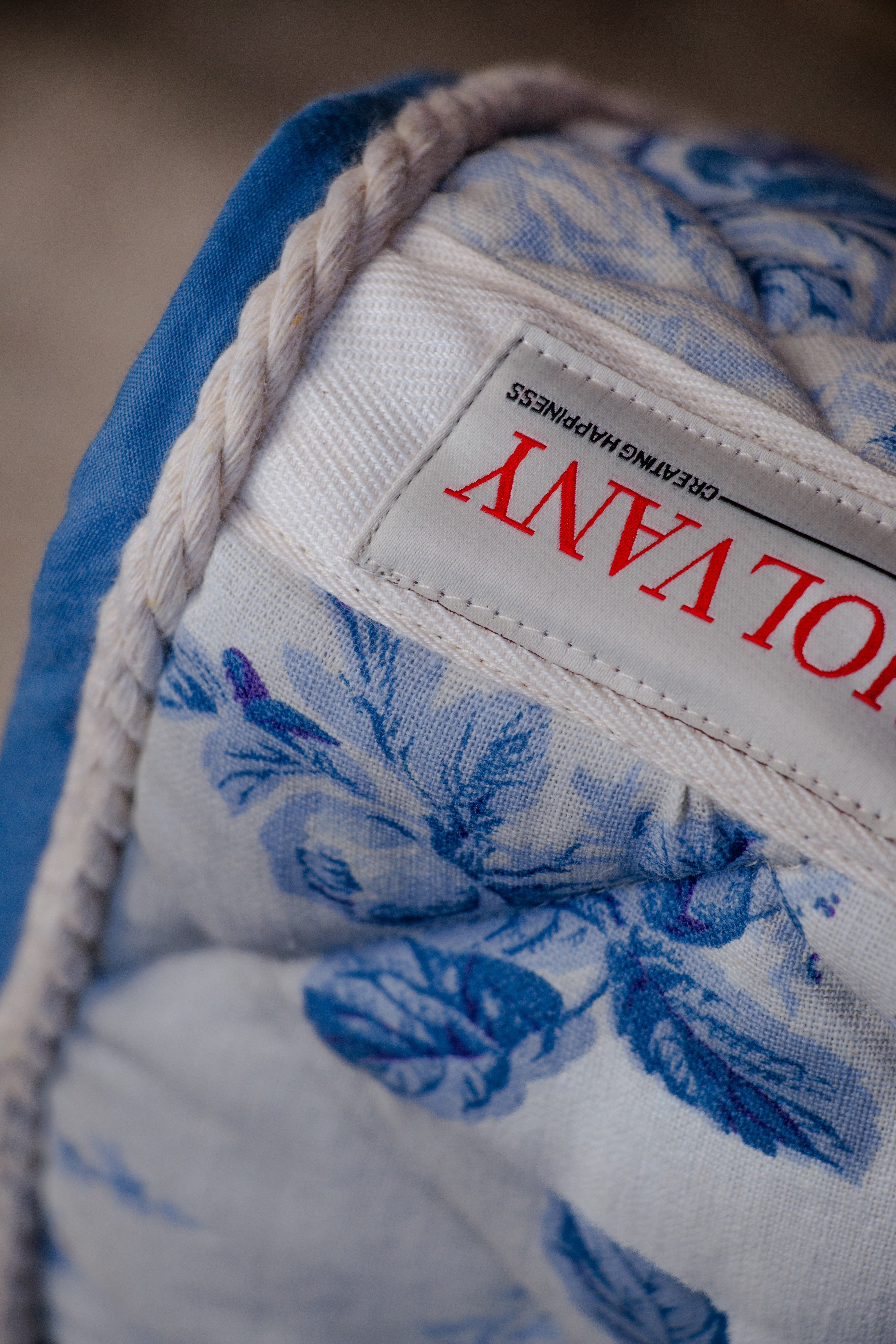 Tapis fleurs bleue dressage