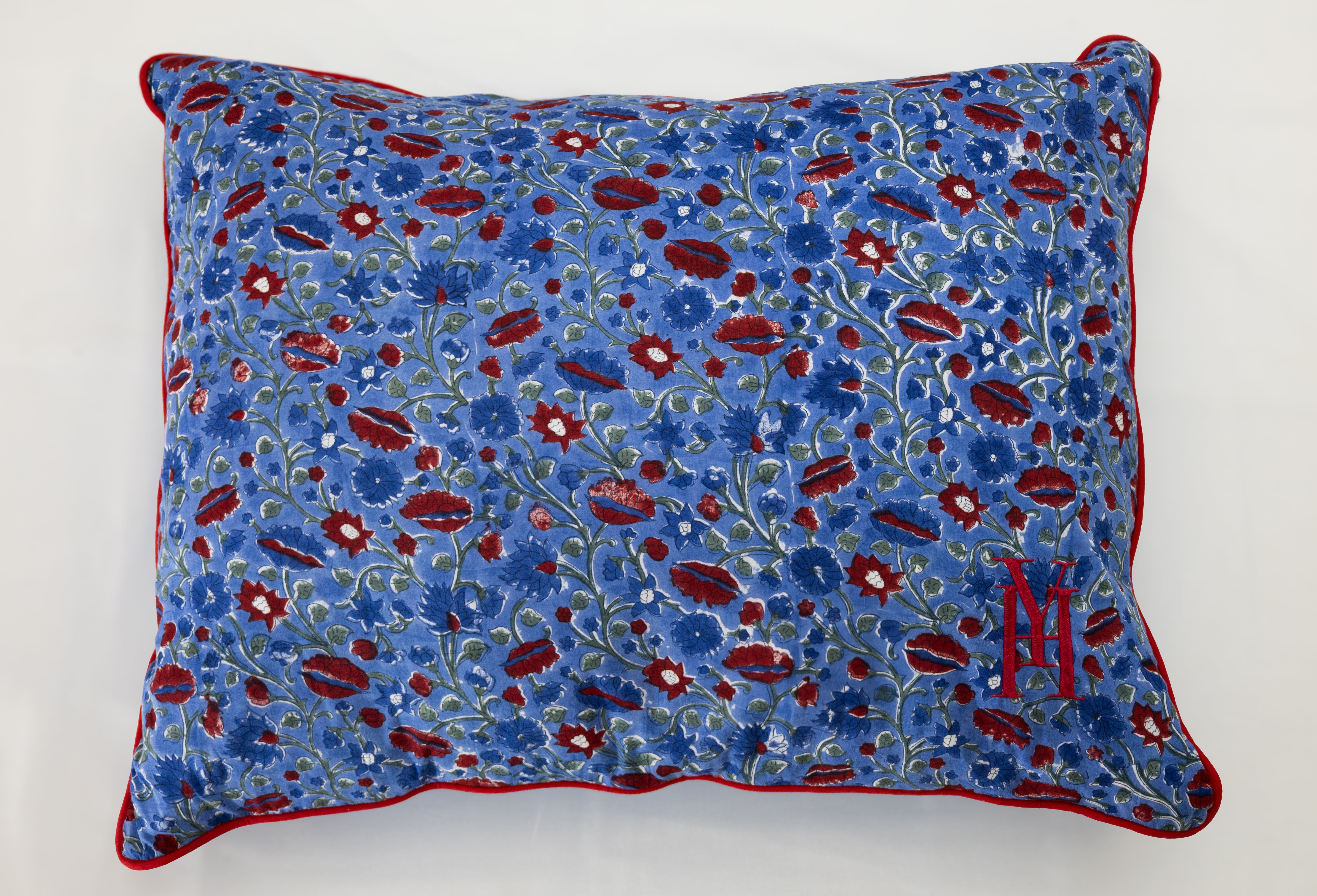 Coussin fleurs rouges 7