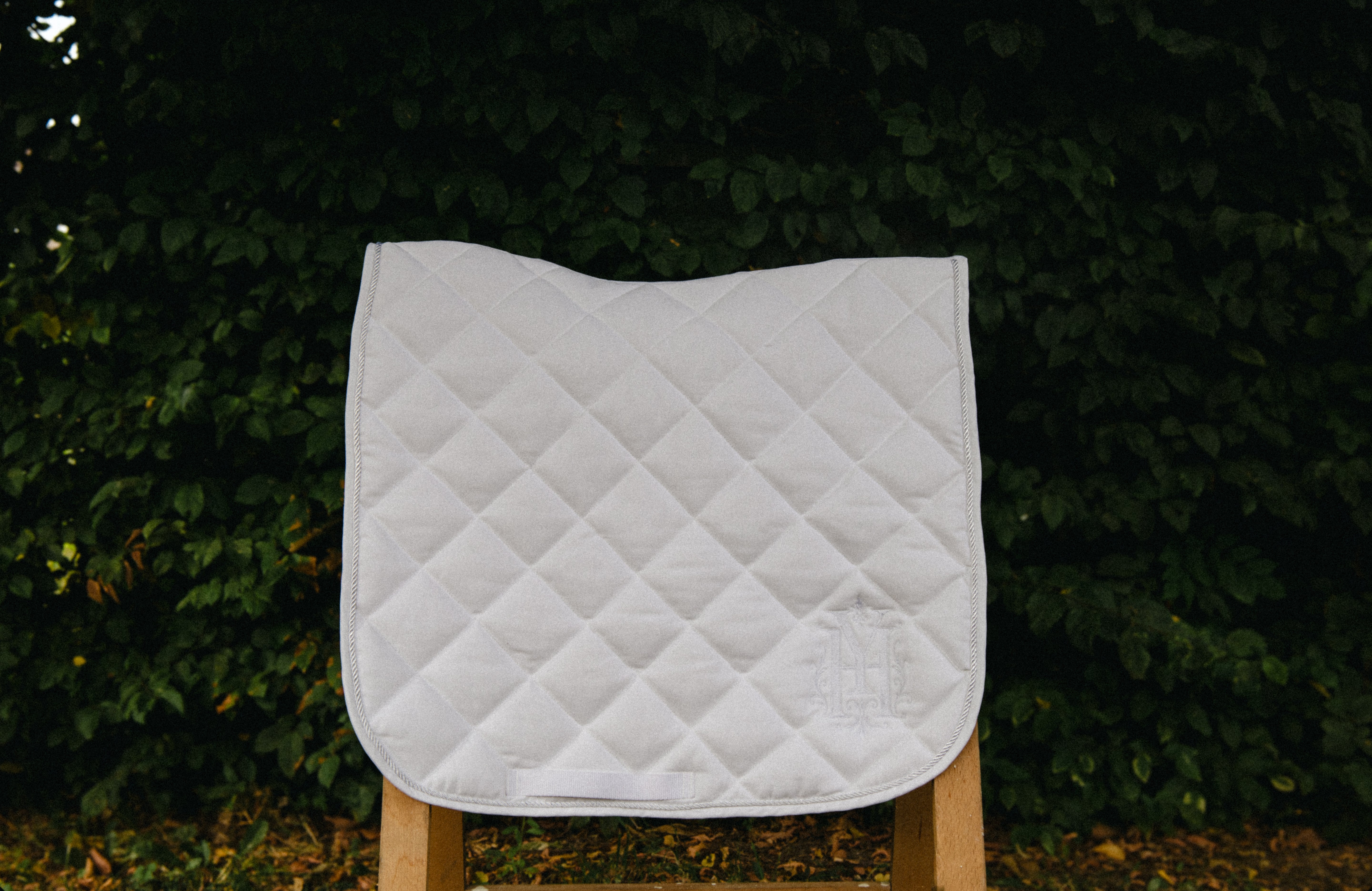 Tapis de selle dressage blanc