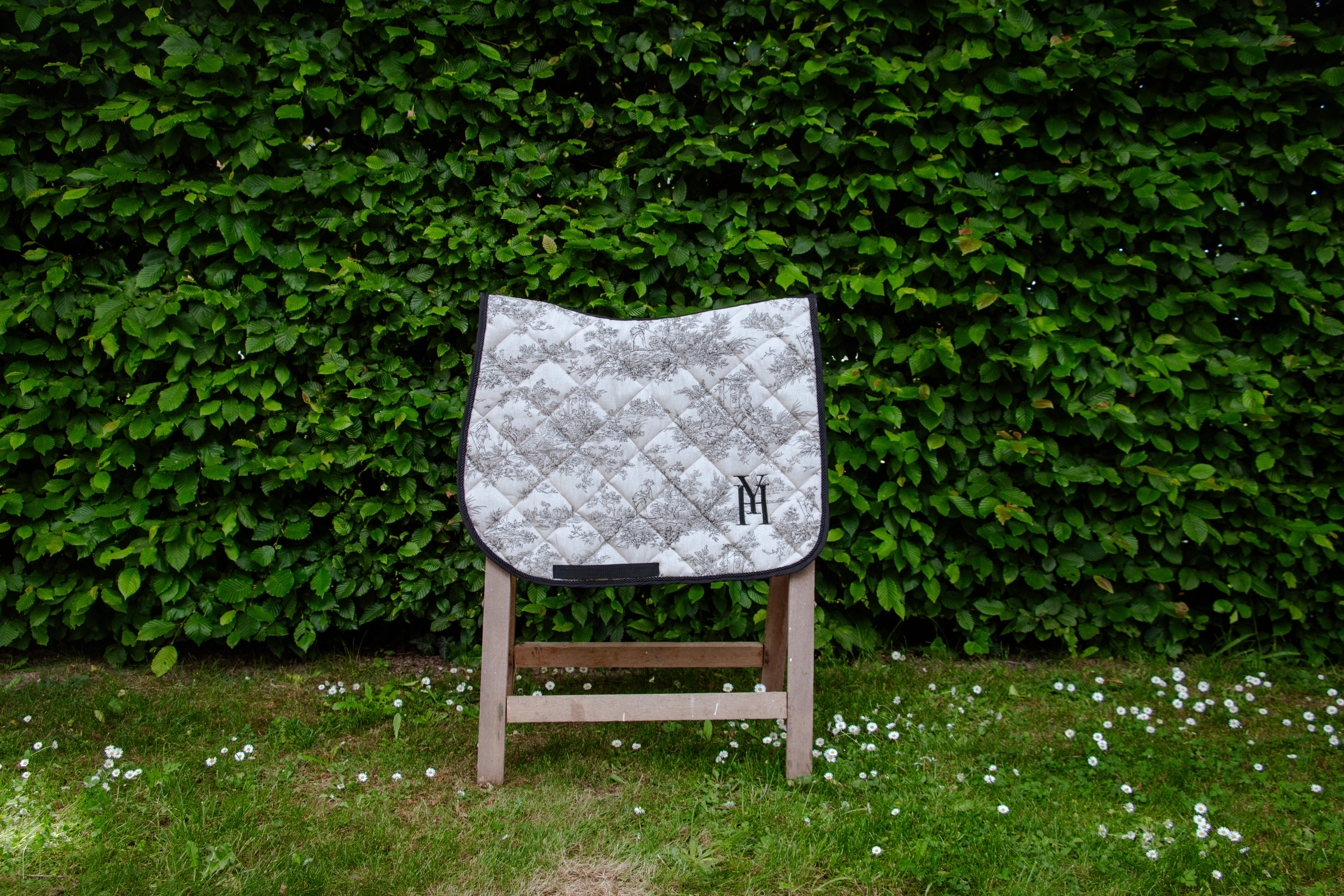 Tapis jouy mixte