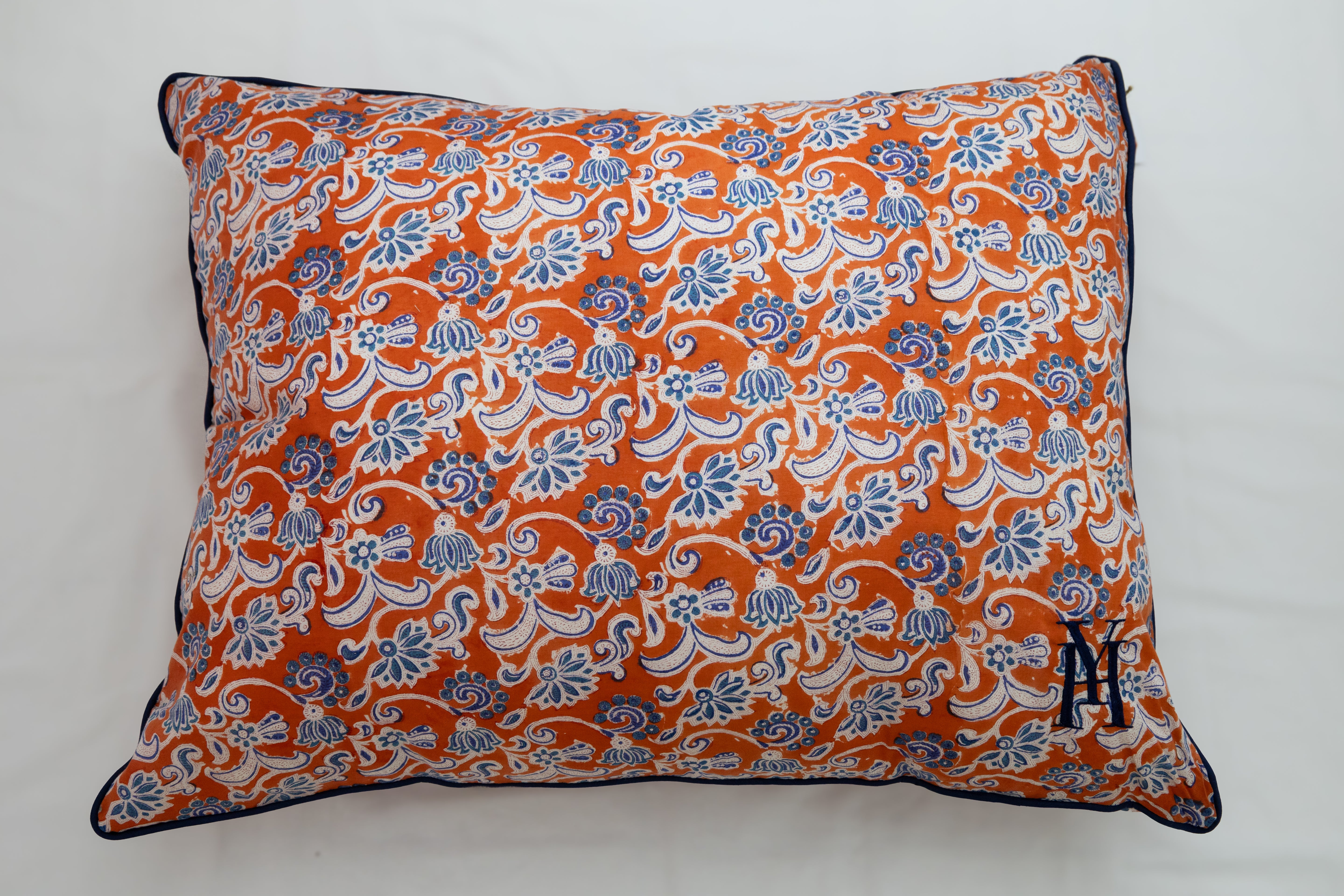 Coussin orange et marine 19